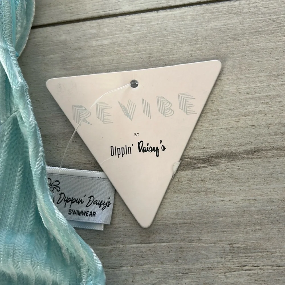 Dippin' Daisys REVIBE baby blue velour bikini swim top size large NEW